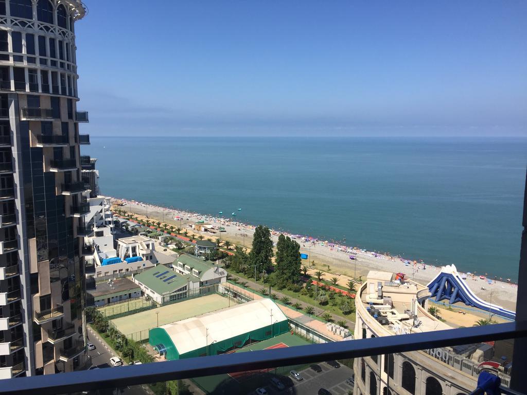 Sea Towers 2 Room Apartment Batoemi Buitenkant foto