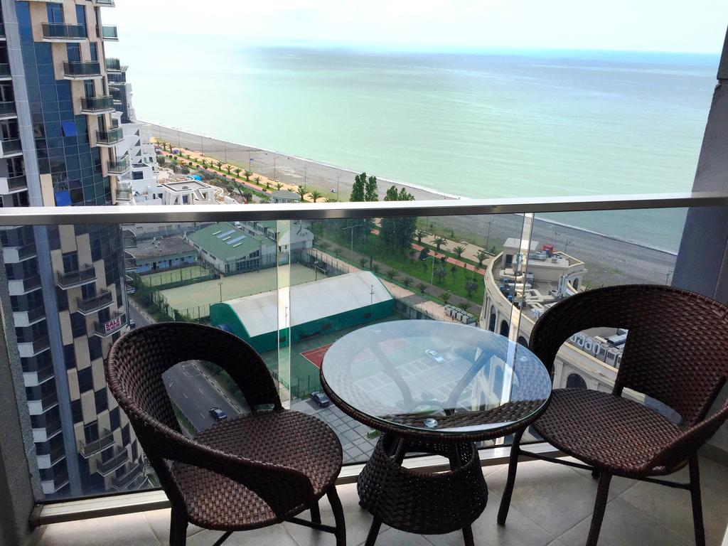 Sea Towers 2 Room Apartment Batoemi Buitenkant foto
